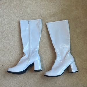 White knee high boots size 10